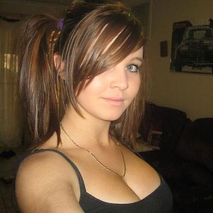 Profielafbeelding HalfeyedGirl